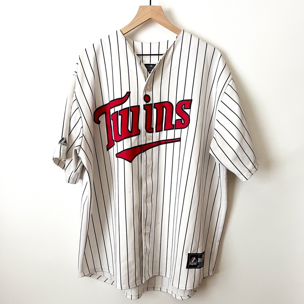 Minnesota Twins Baseball Short Sleeve Button Down White Striped Sport Jersey